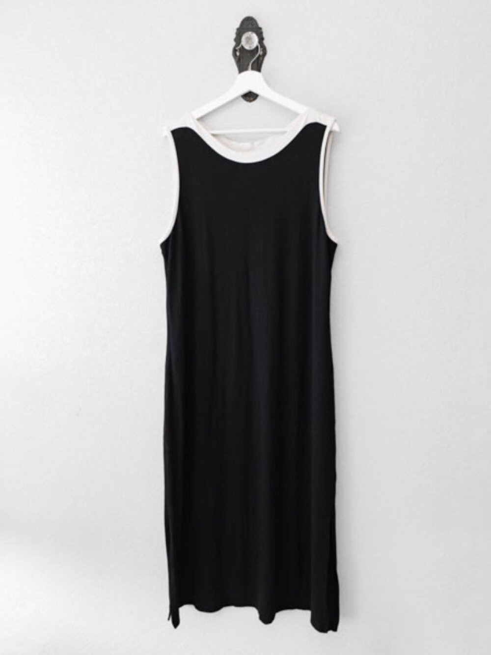 Talbots Black Sleeveless Maxi Dress Womens Size 10 Minimalist Stretch Dress